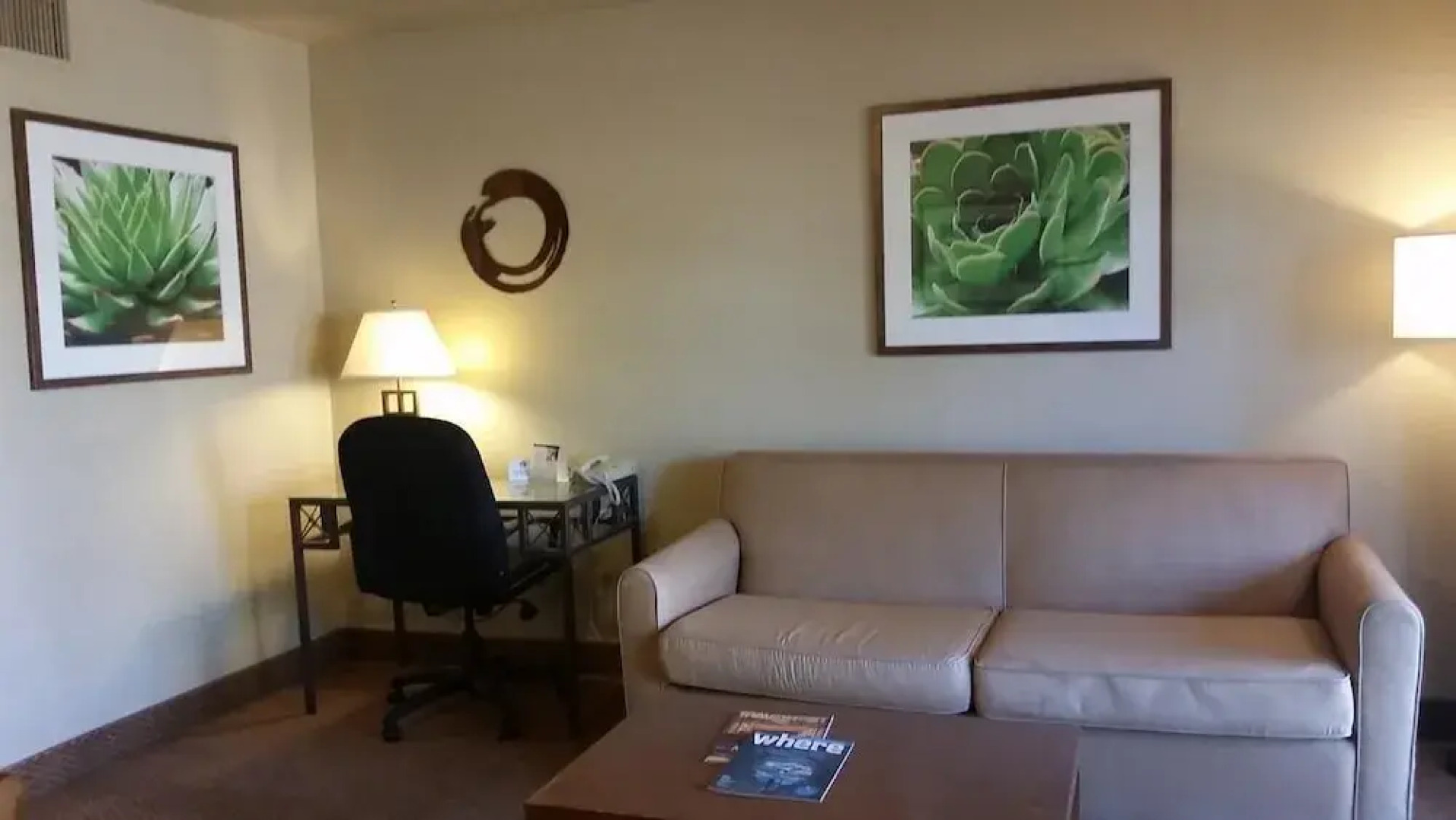 Mesa Golf Inn & Suites