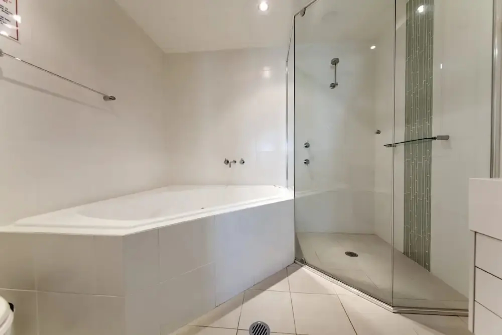 Pacific Blue Apartment 278, 265 Sandy Point Road