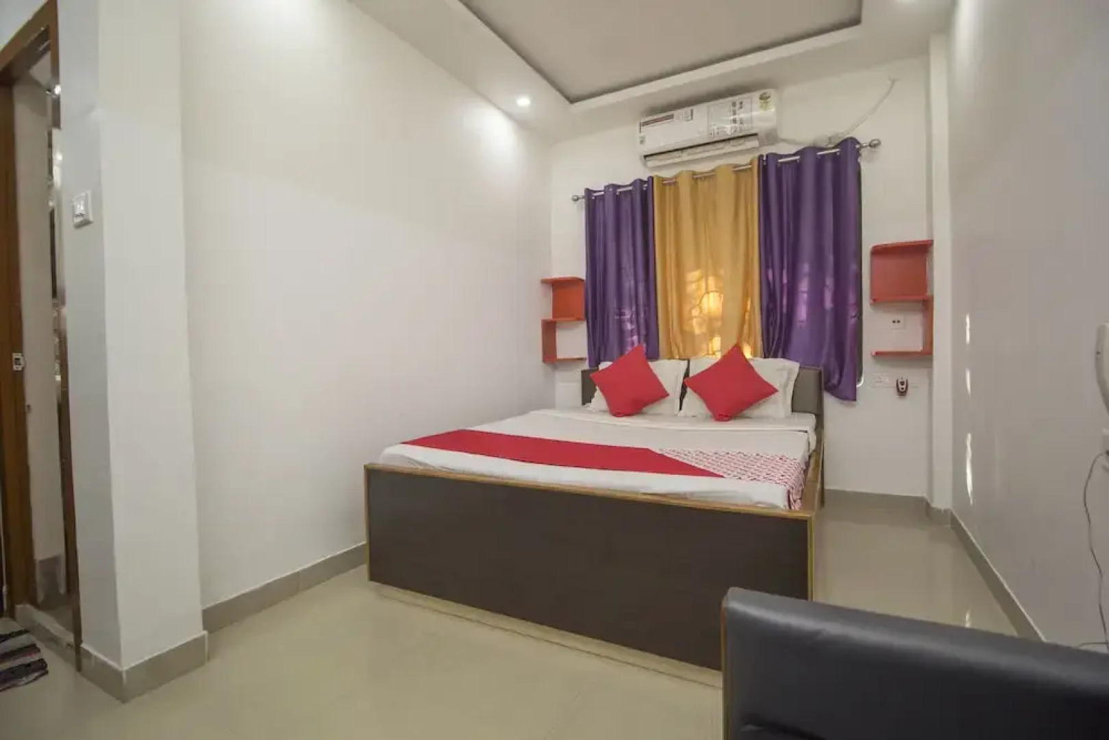 Hotel Debdutta by OYO Rooms