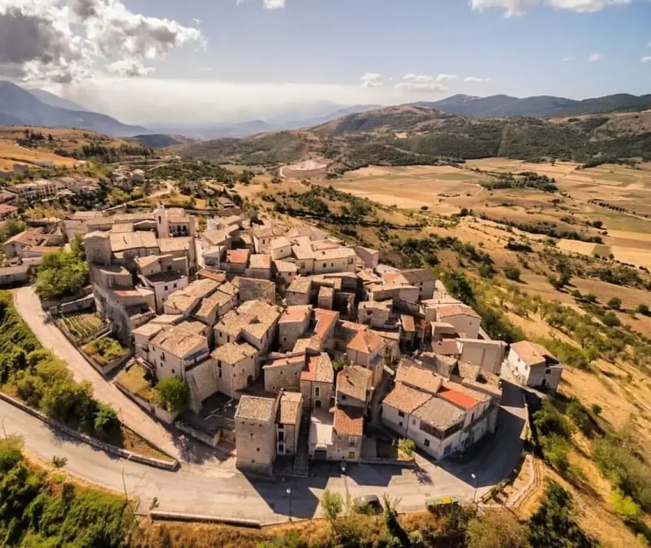 Collis Petri Relais