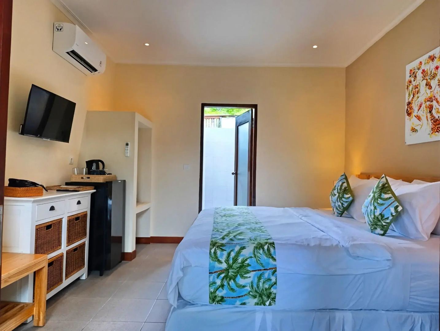 Scallywags Smugglers