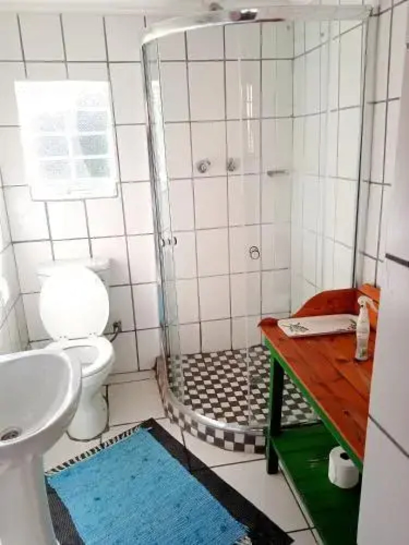 Rheola's Guest Cottage