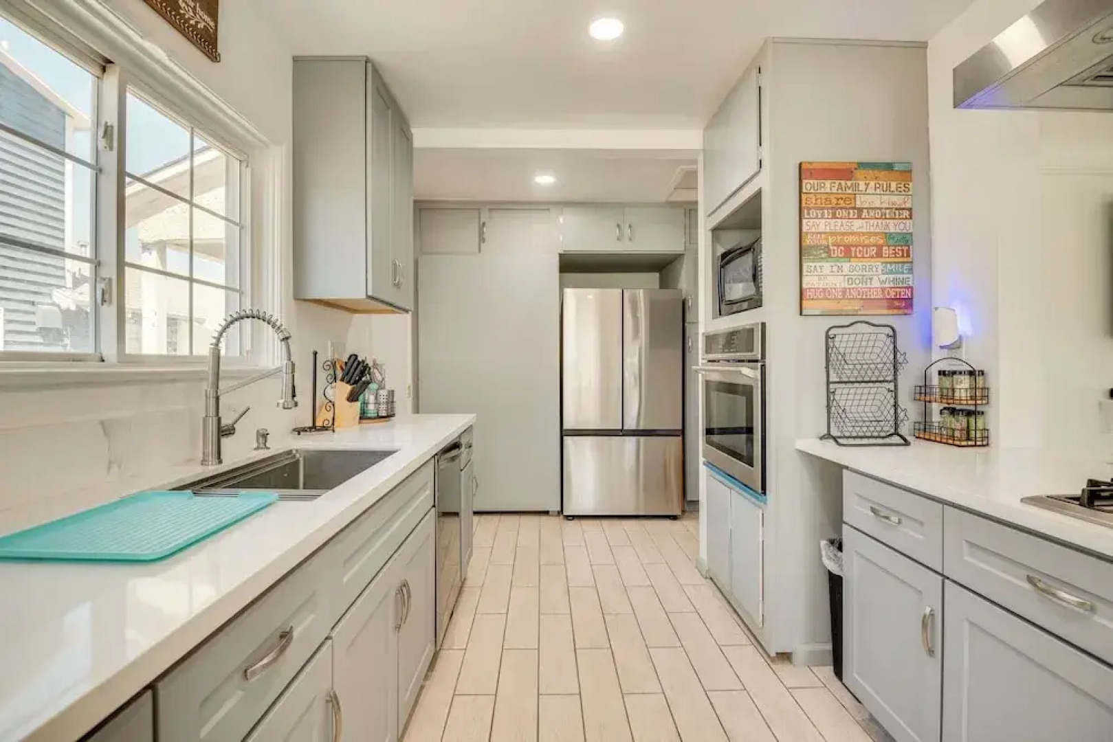 2 Mi to Sofi Stadium: Updated Inglewood Home!