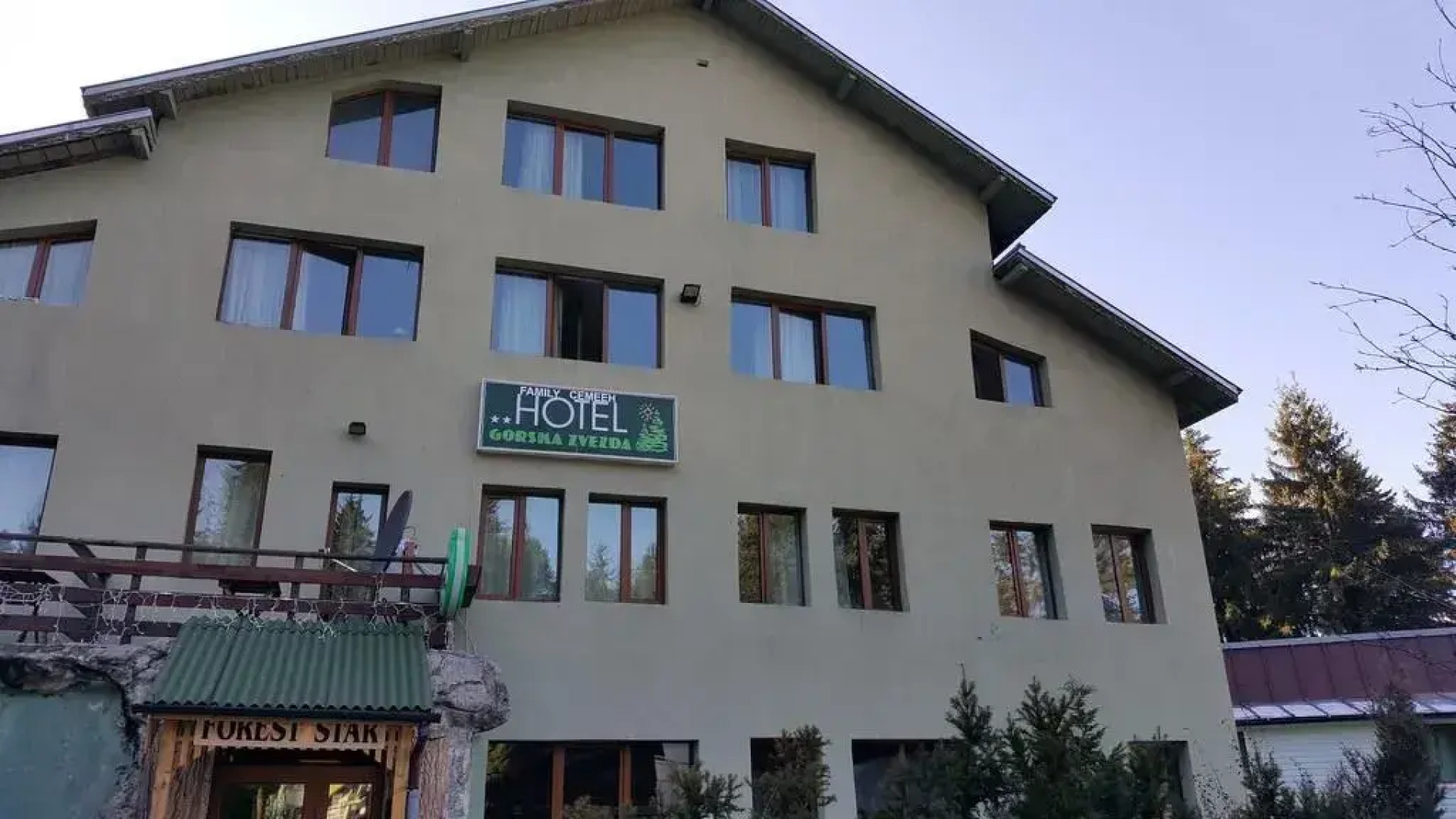Family Hotel Forest Star