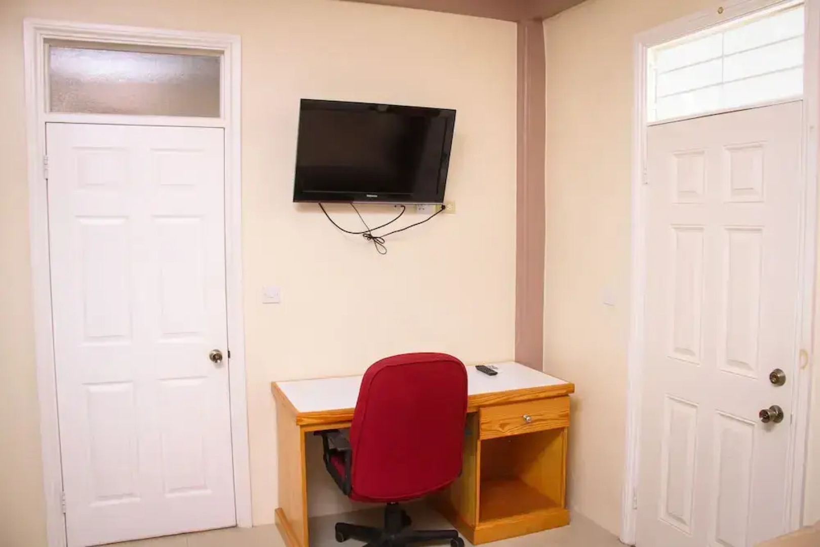 Iso's Bed & Breakfast