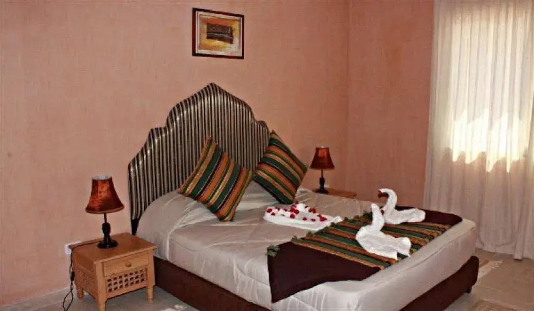 Pallax Residence