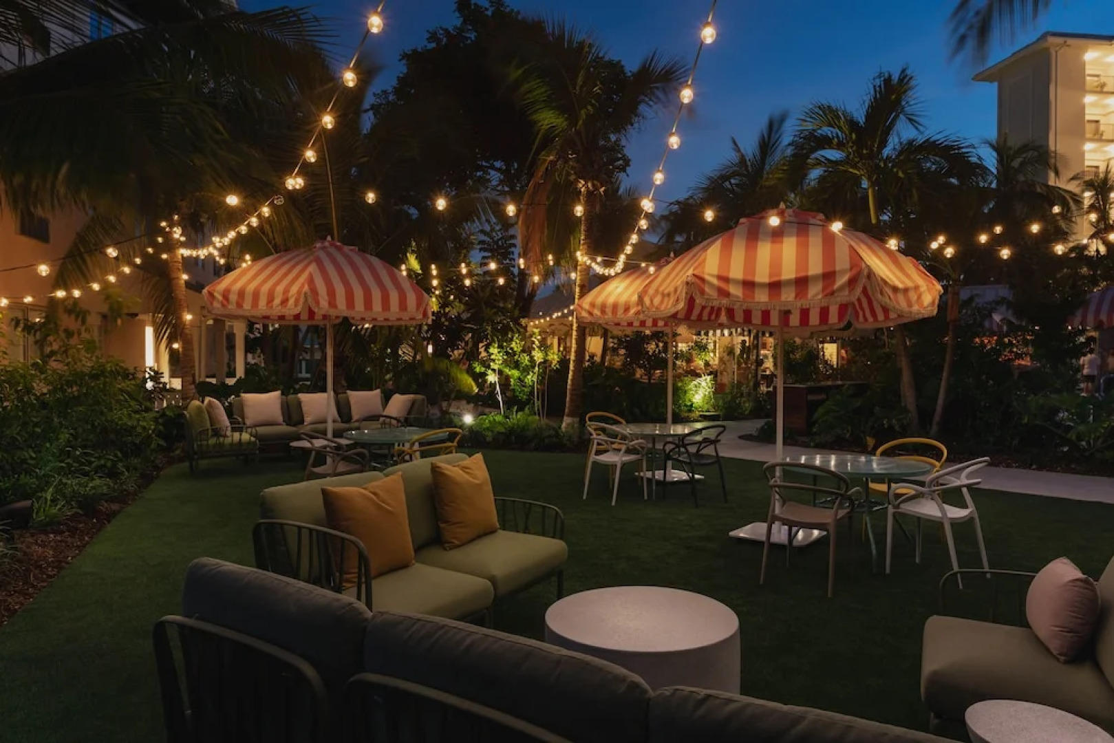 Hampton by Hilton Grand Cayman Seven Mile Beach