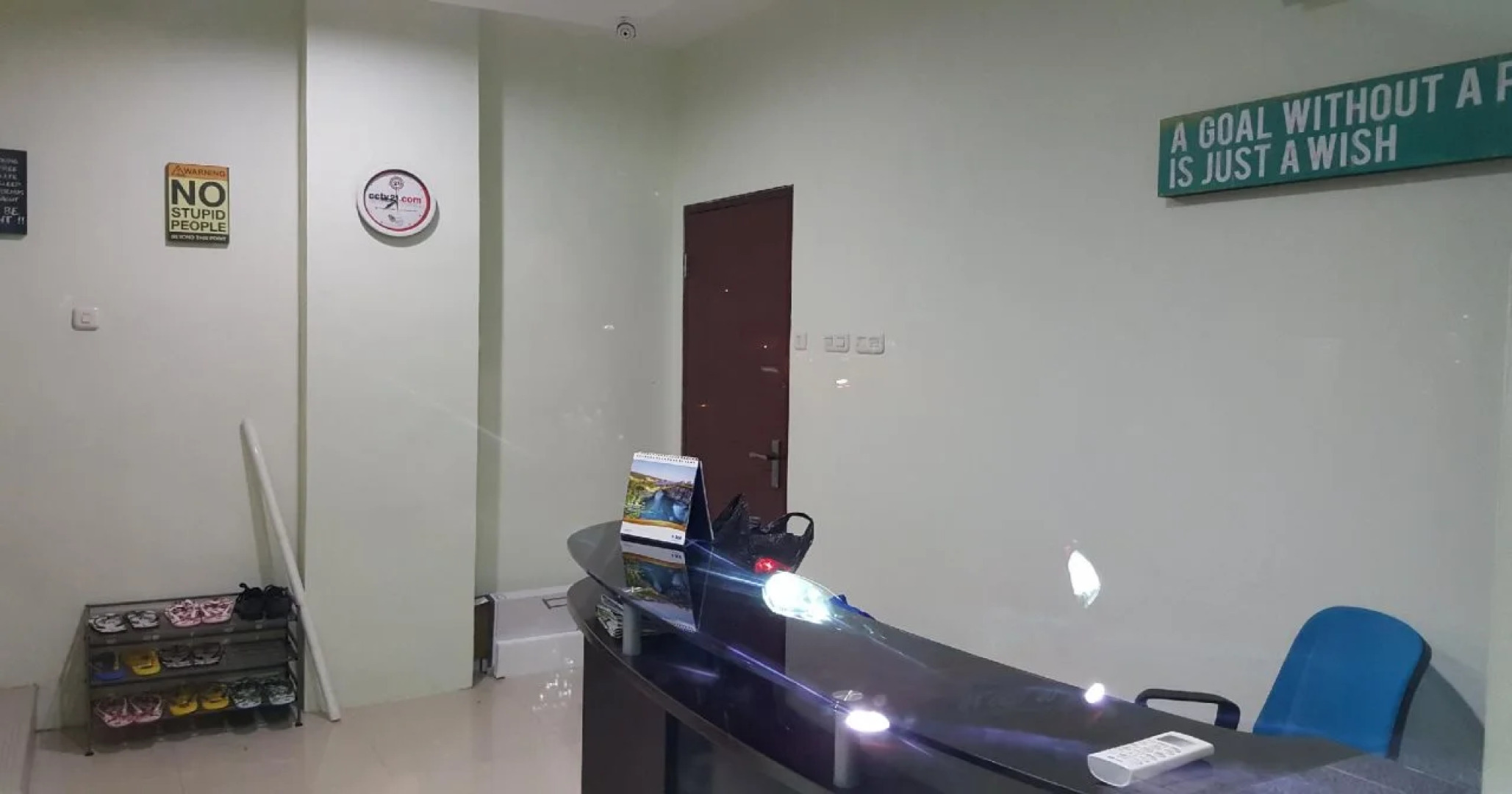 RedDoorz Hostel @ Manado Green Hostel