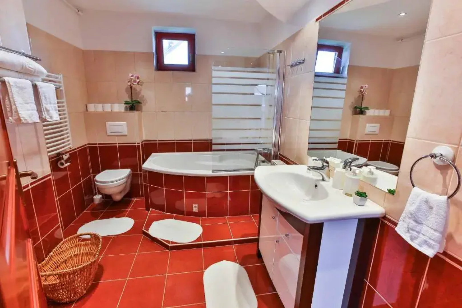 Sára-Lux Apartman