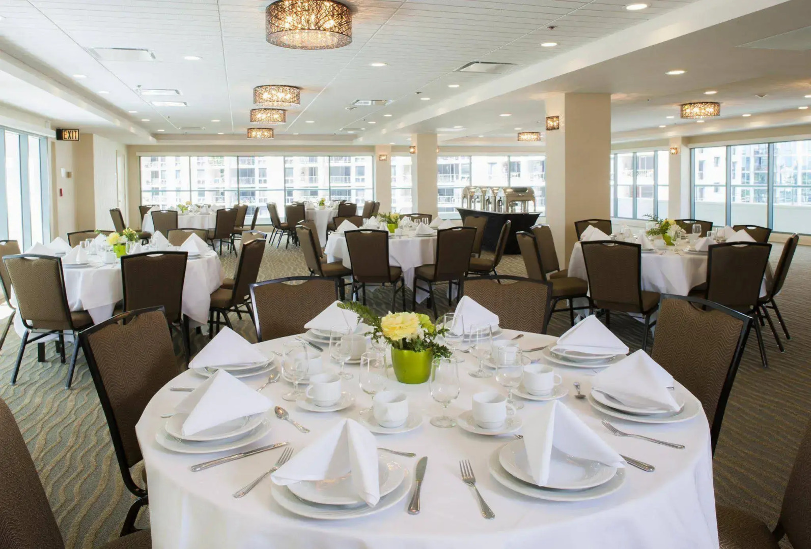 DoubleTree by Hilton Hotel Alana - Waikiki Beach