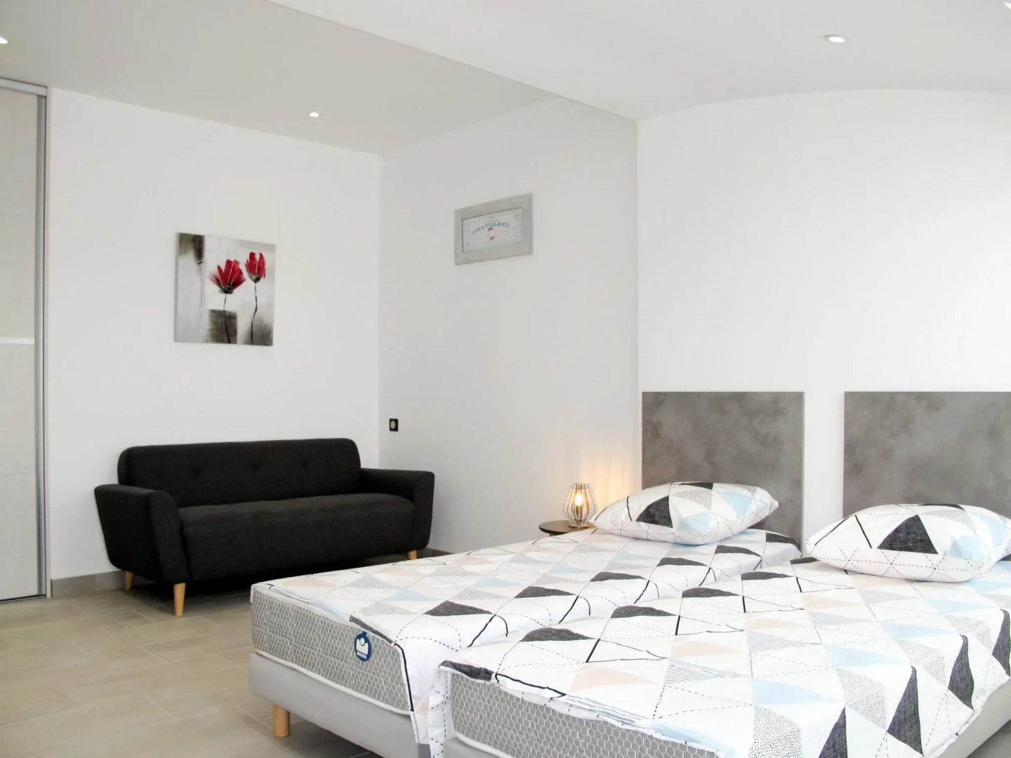 Pirou Beach (PIP402)