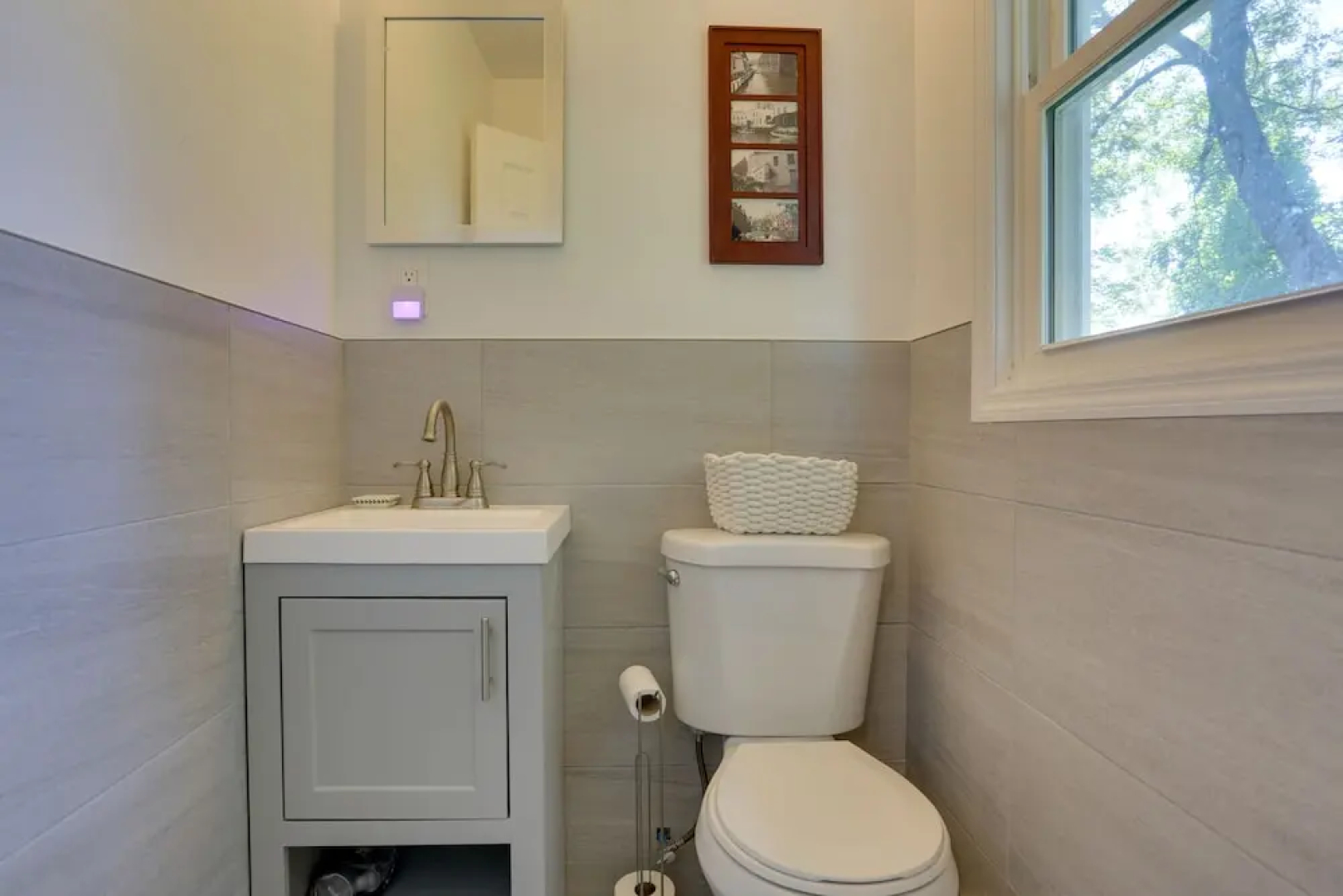 Kiamesha Lake Home w/ Deck: 4 Mi to Resorts World!