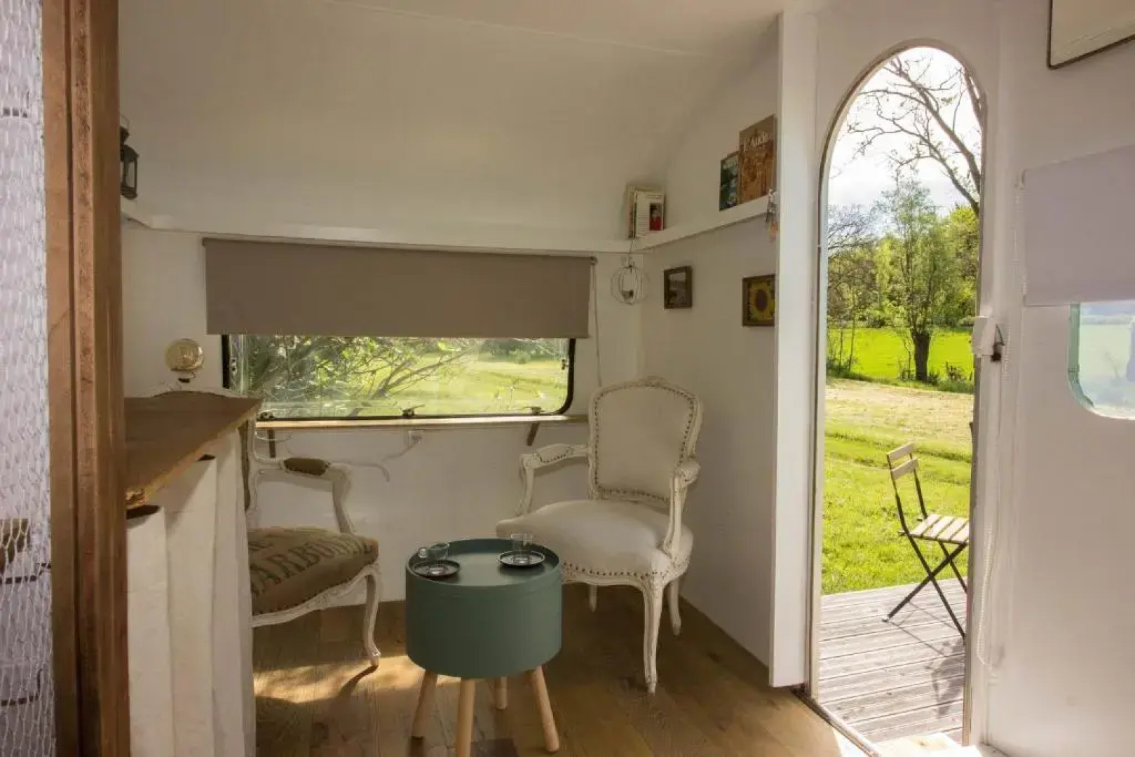 Ma caravane dans les collines