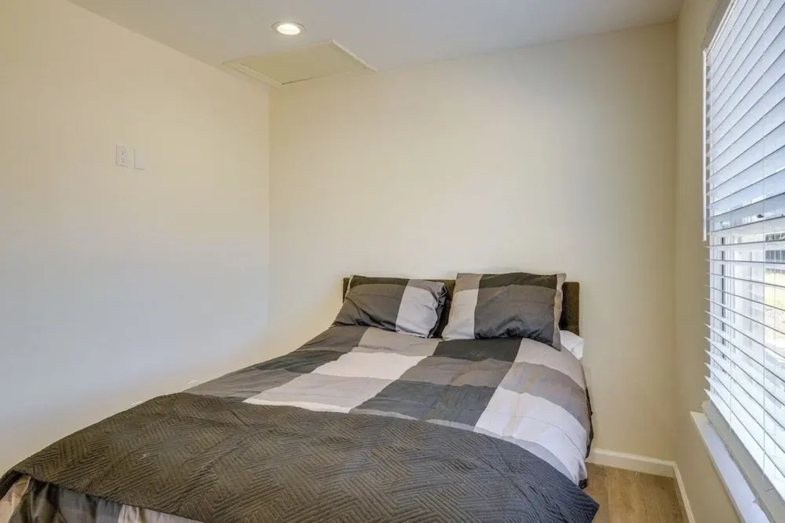 Walk to Dtwn Tehachapi: Updated Getaway w/ Yard!