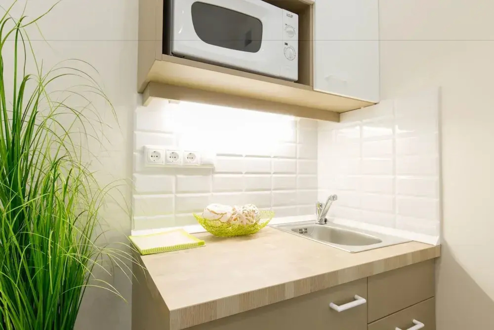 Budapest Holiday Colours