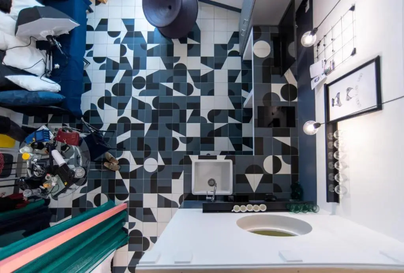 Balloon Design Studio Apartment