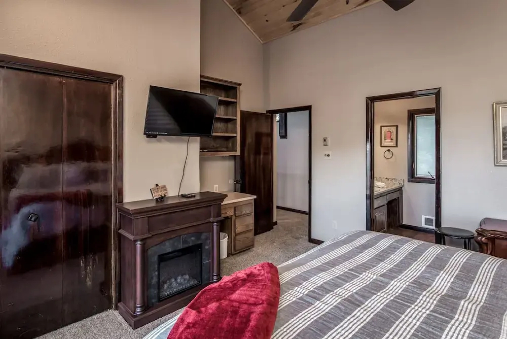 ALTO ESCAPE - Four Bedroom Home