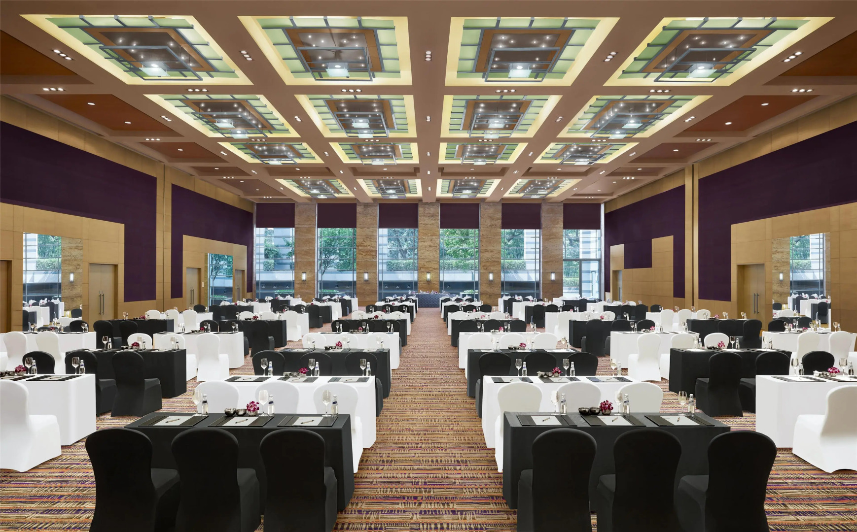 Grand Hyatt Mumbai Hotel and Serviced Apartments