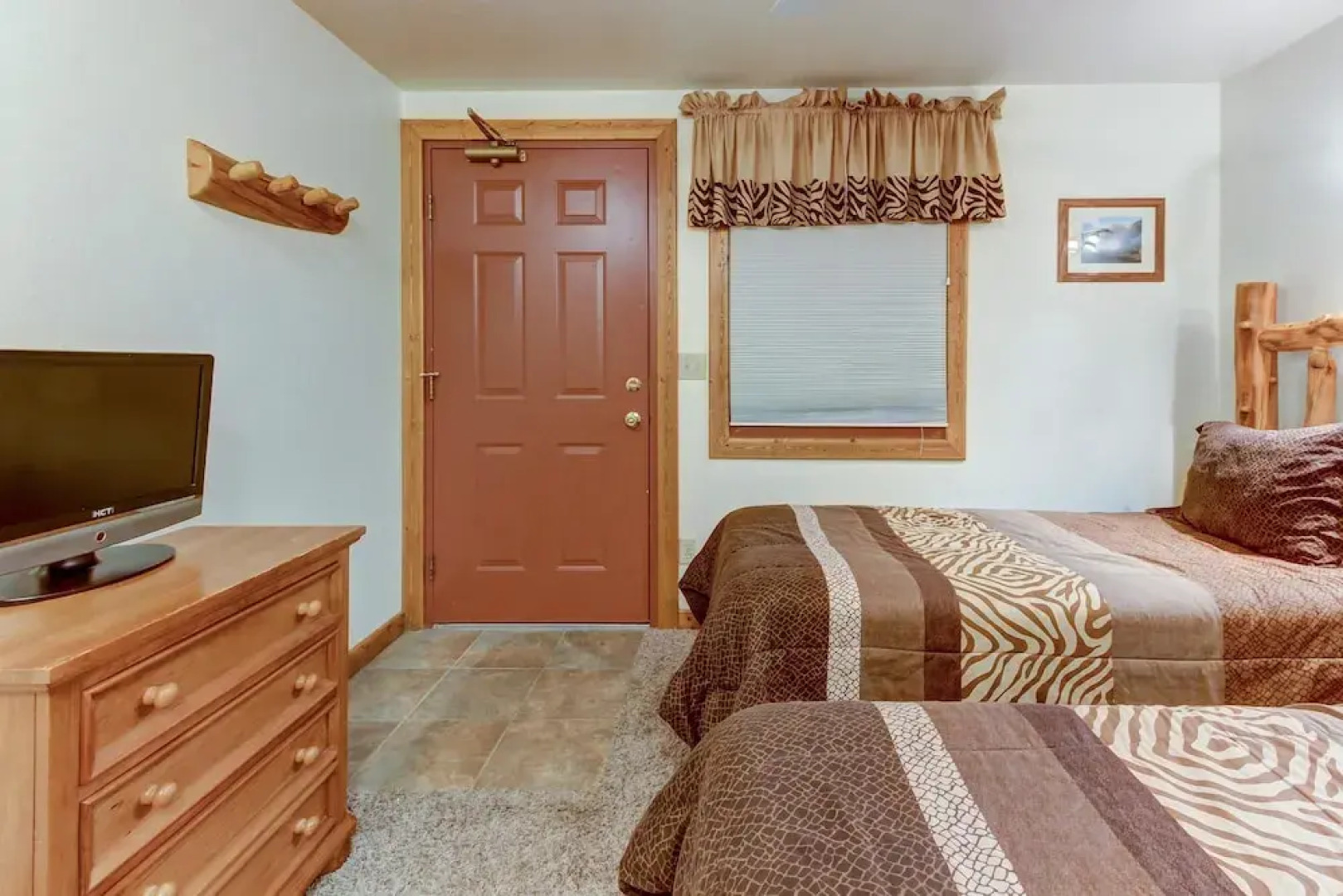 Three Seasons Condominiums