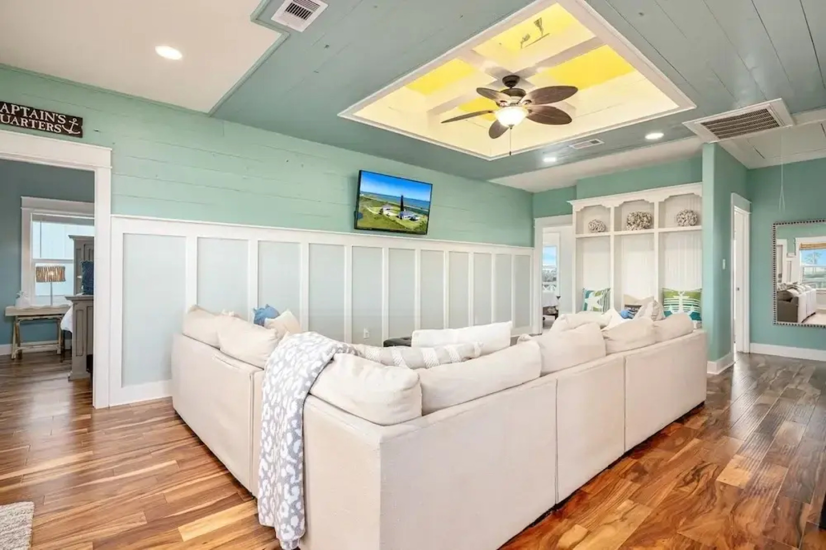 The Beach House 3 Bedroom Home by RedAwning