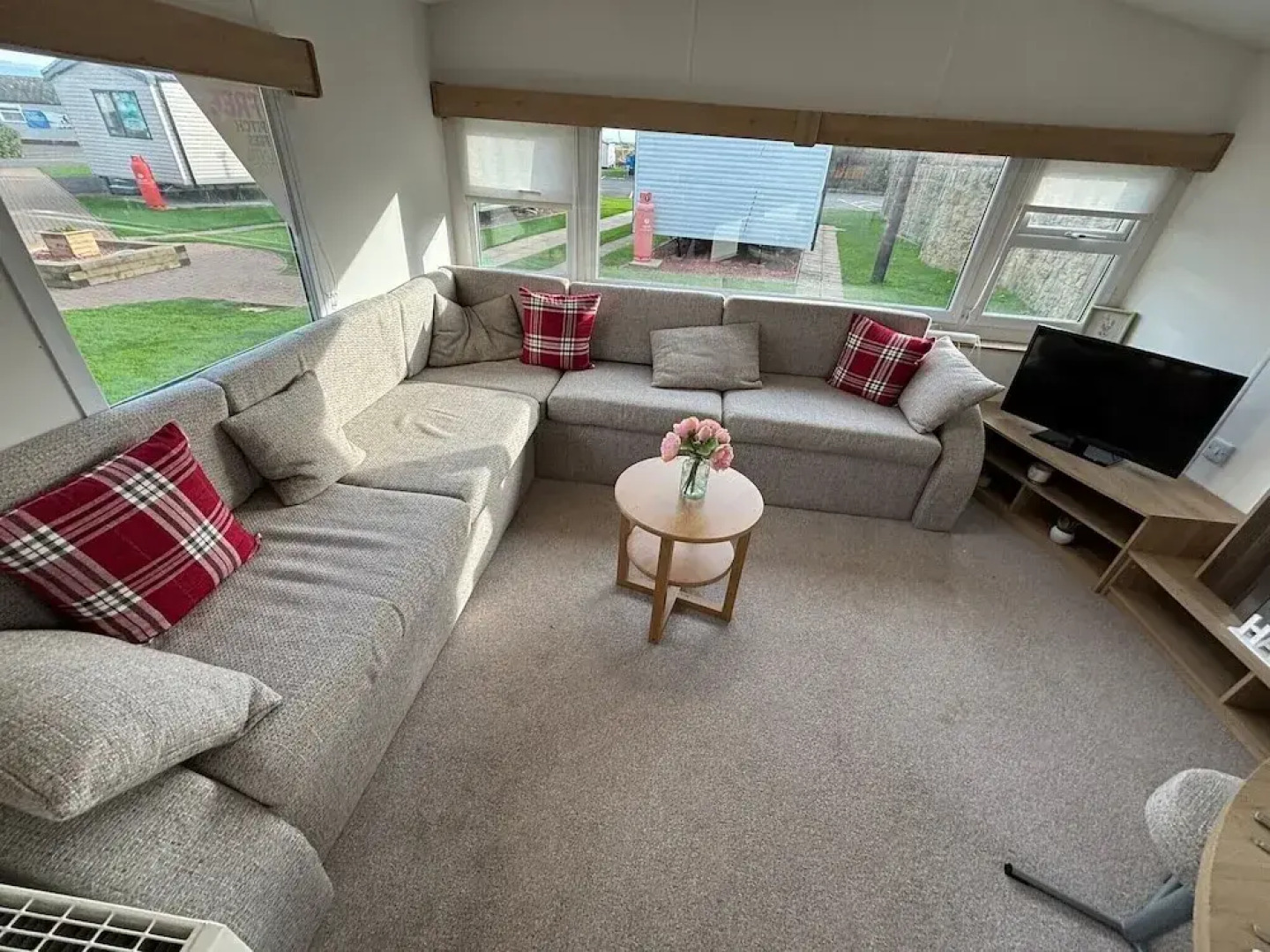 Eyemouth - Caravan - Sleeps 4 - Pet Friendly