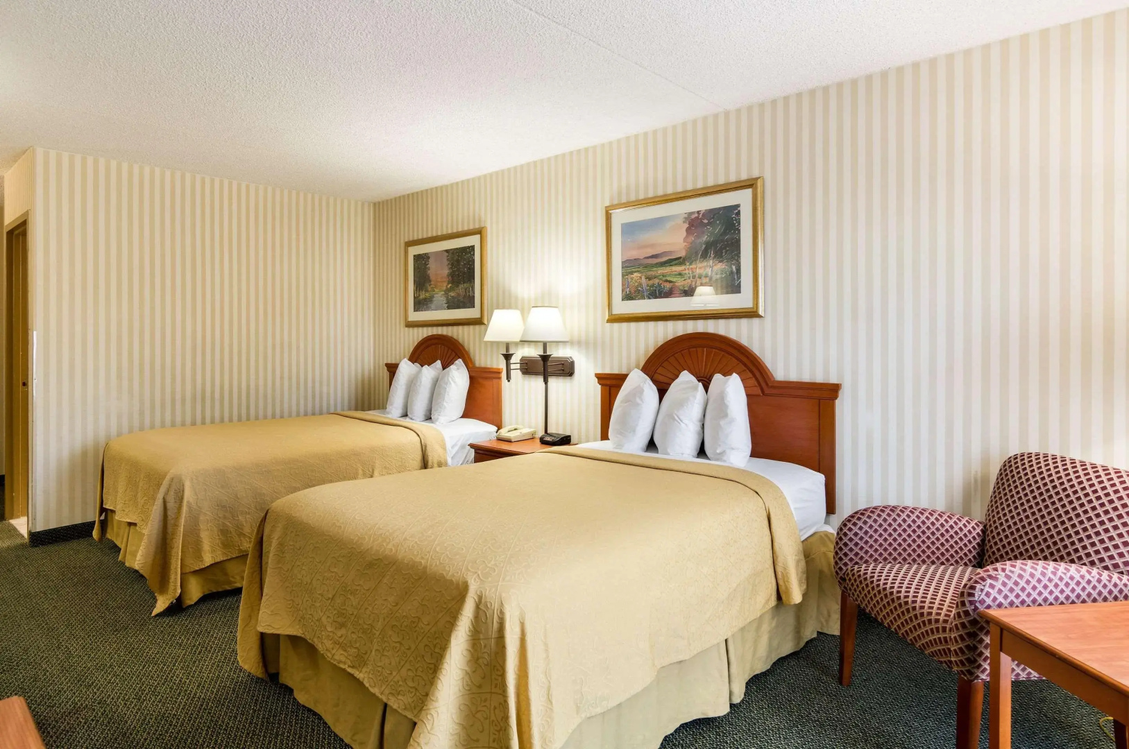 Quality Inn Near Joint Base Andrews - Washington Area