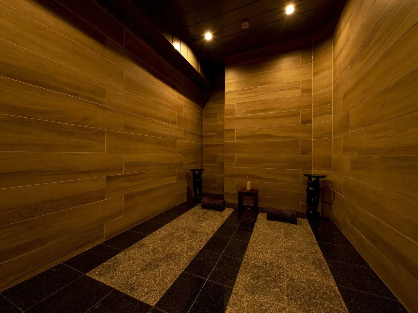 Capsule Hotel Anshin Oyado Premier Resort Kyoto Shijo Karasuma