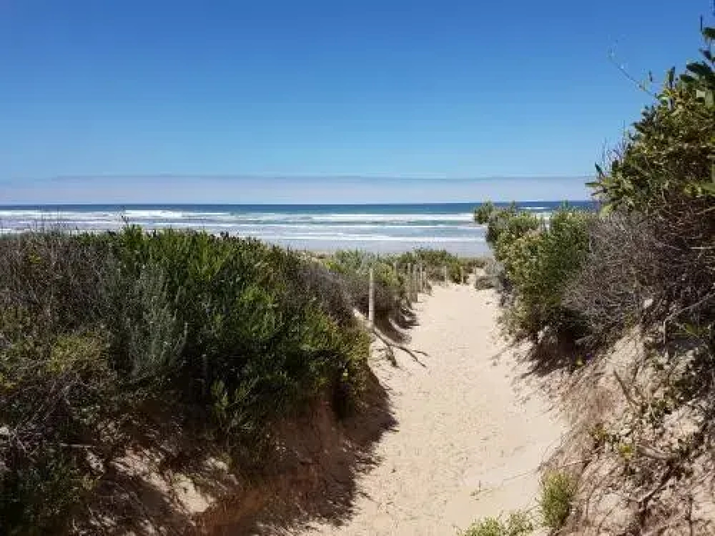 Great Ness Beachhouse - WiFi - Pet-Friendly