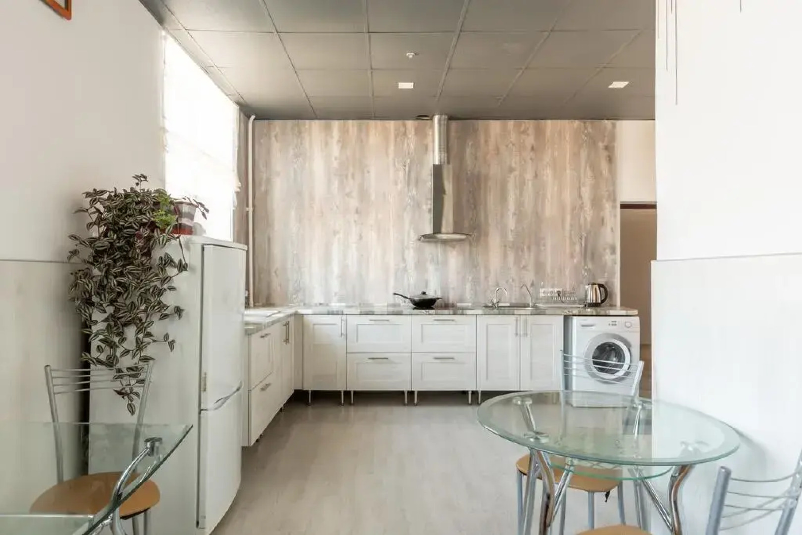 Отель «Ананас»