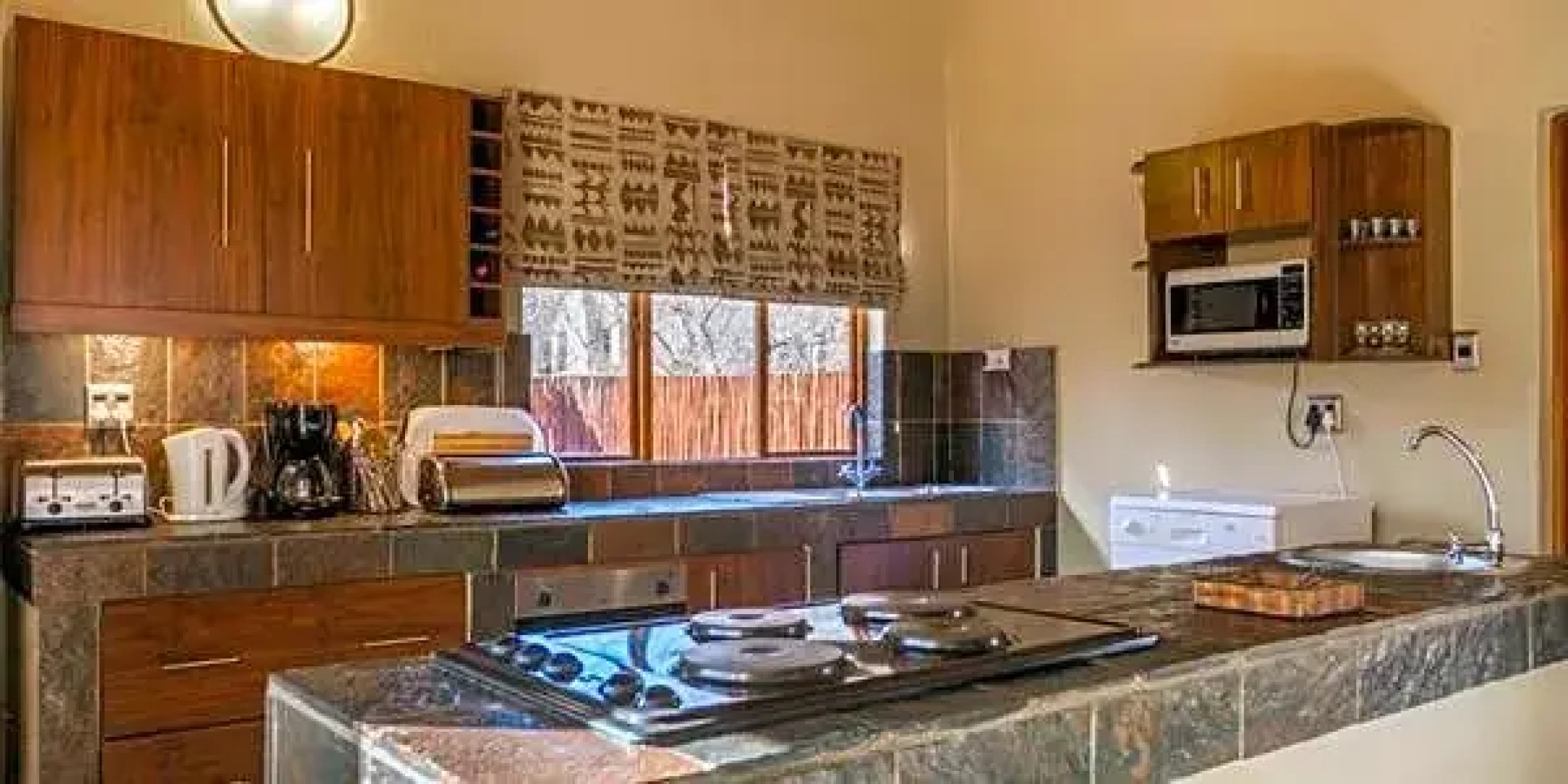 Warthog Rest Private Lodge