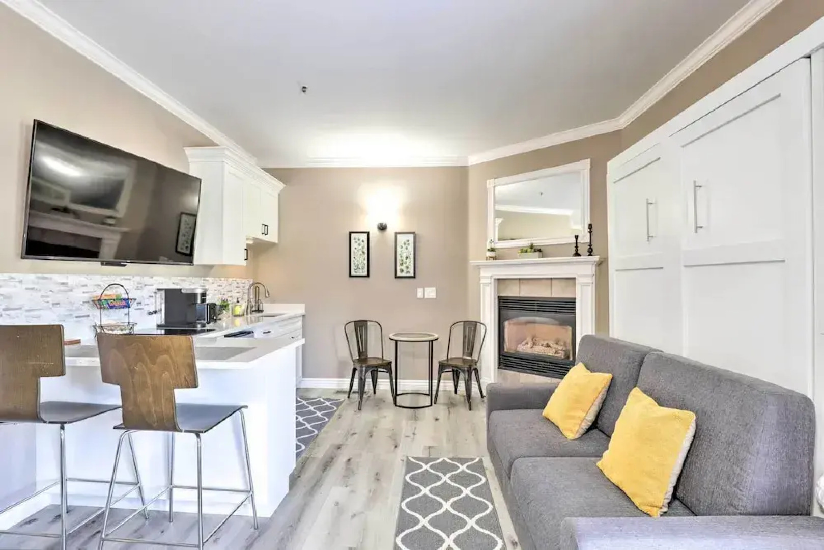 Peaceful Midway Studio w/ Mountain + Golf Views!