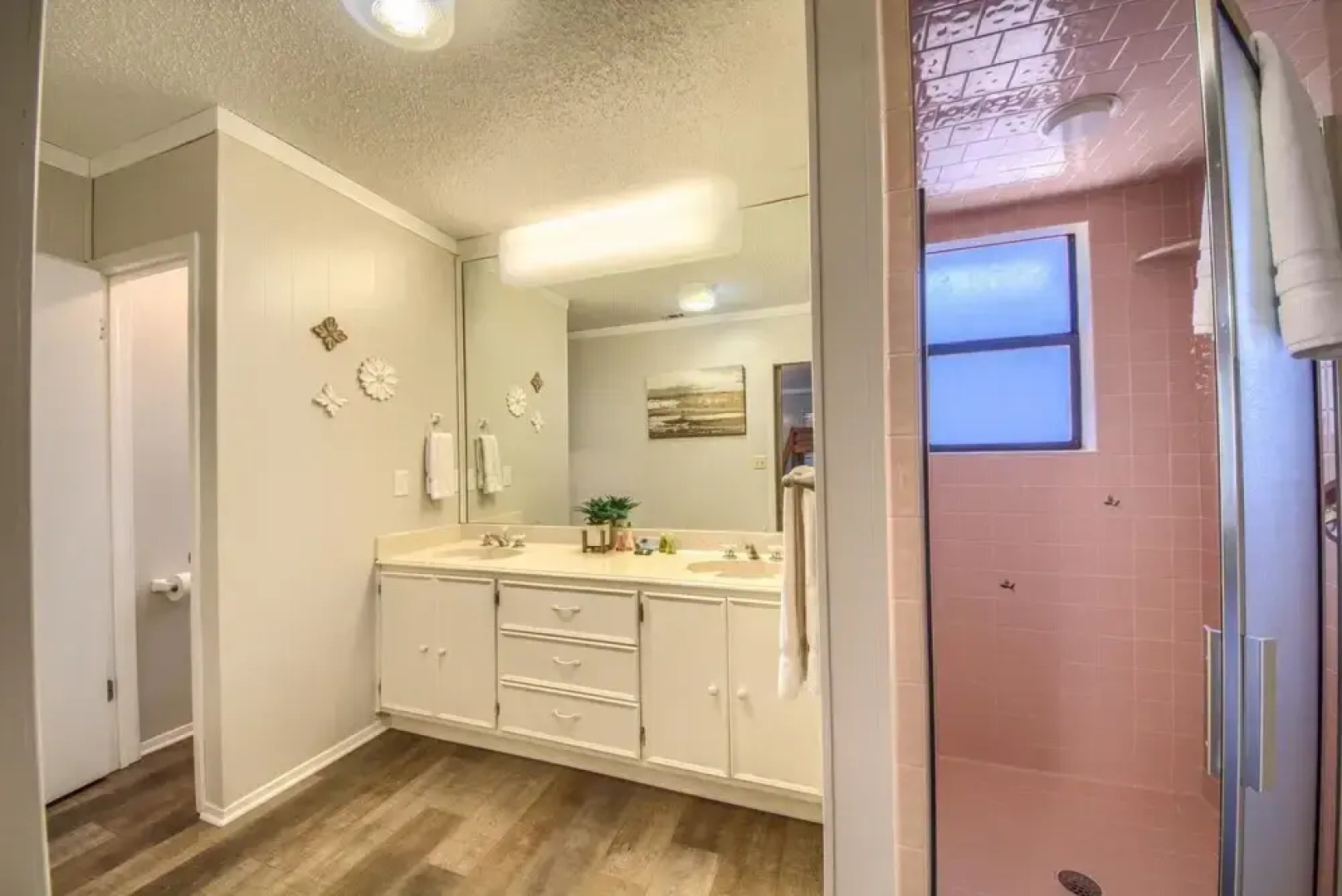 Hondo s River Haus RR 1300