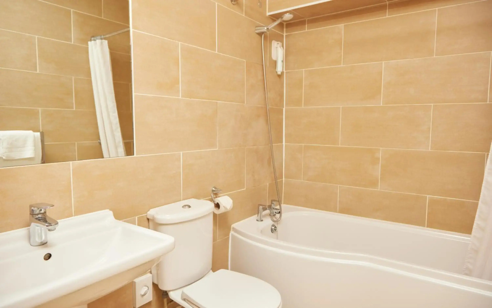 Bell Hotel & Inn by Greene King Inns