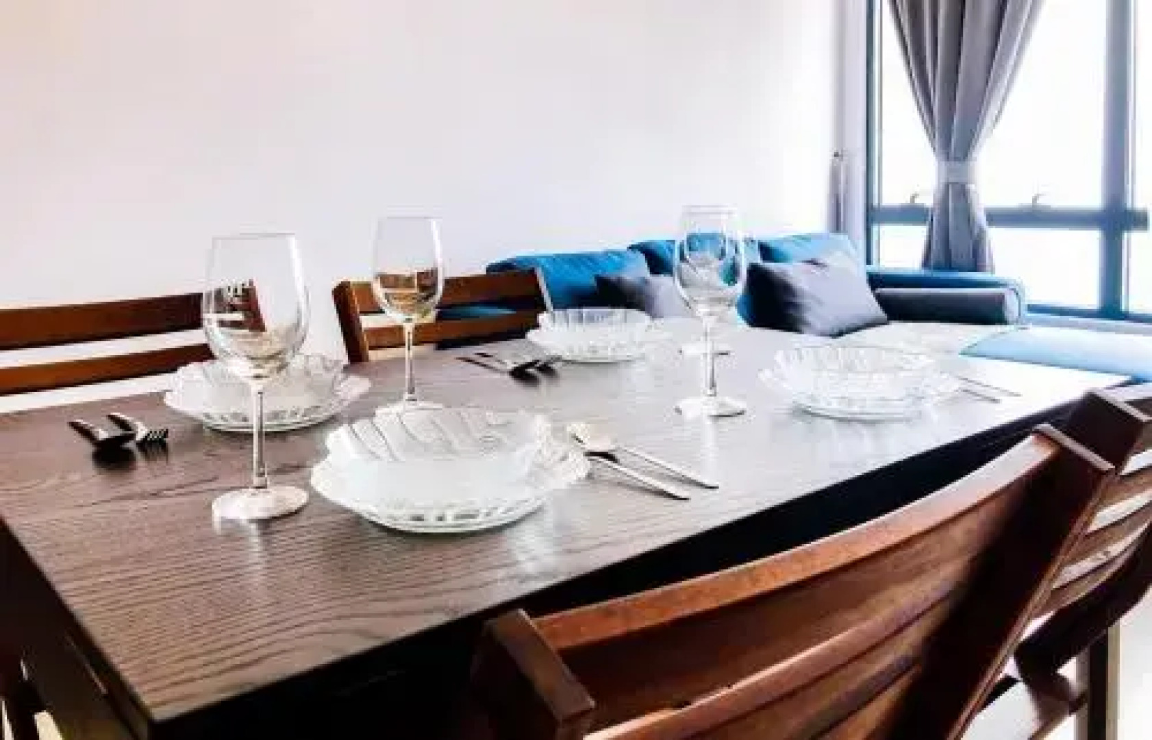 8Pax 2 BATHROOM NEAR SUMWAY PYRAMID