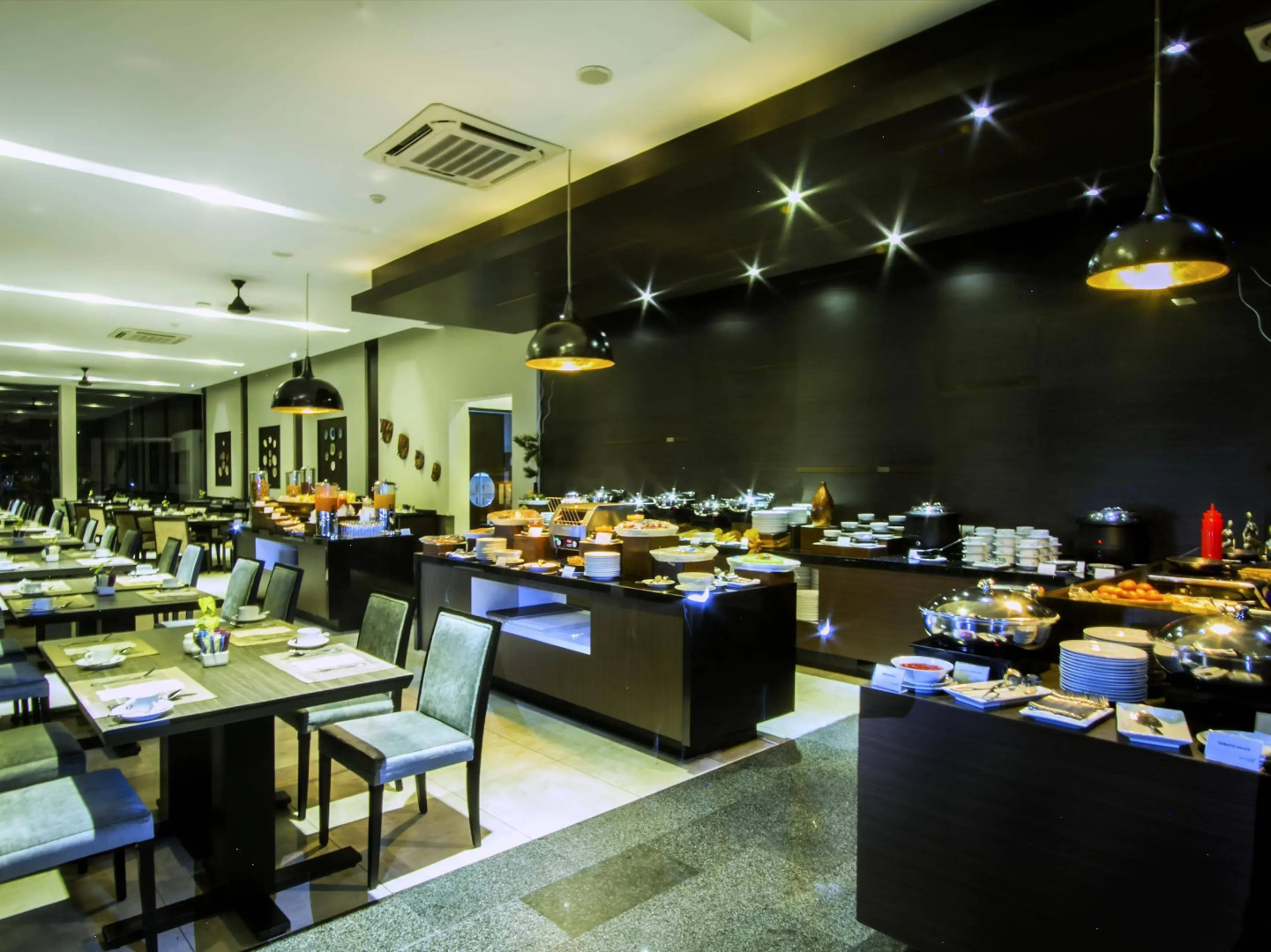 Estrella Hotel & Conference