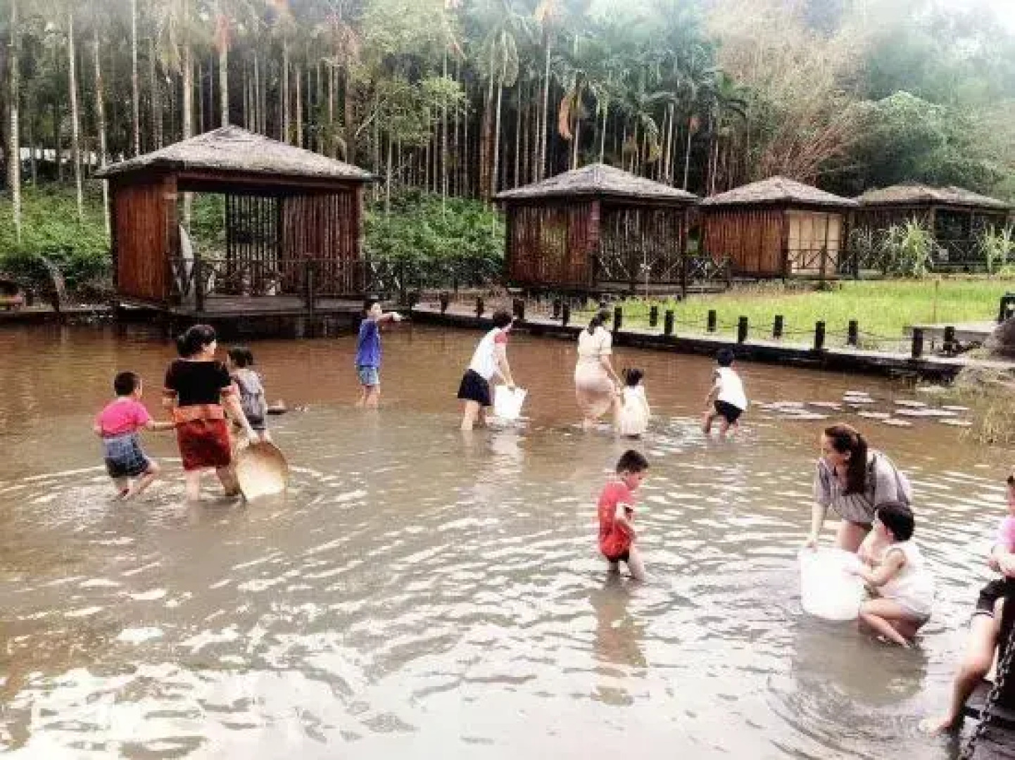 Qixian Yaochi Hot Spring Resort