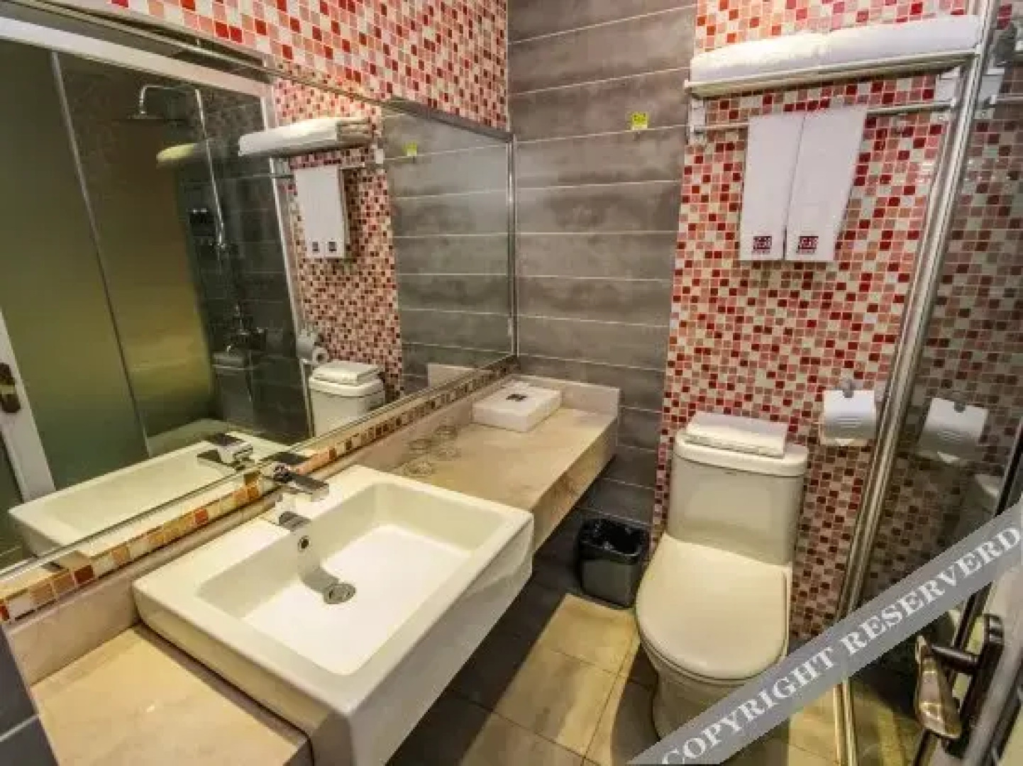 Letu Fashion Hotel(Yibin college store)