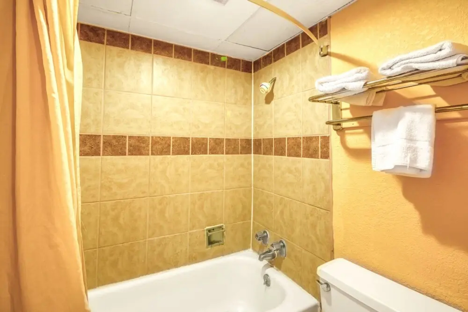 Budget Inn and Suites