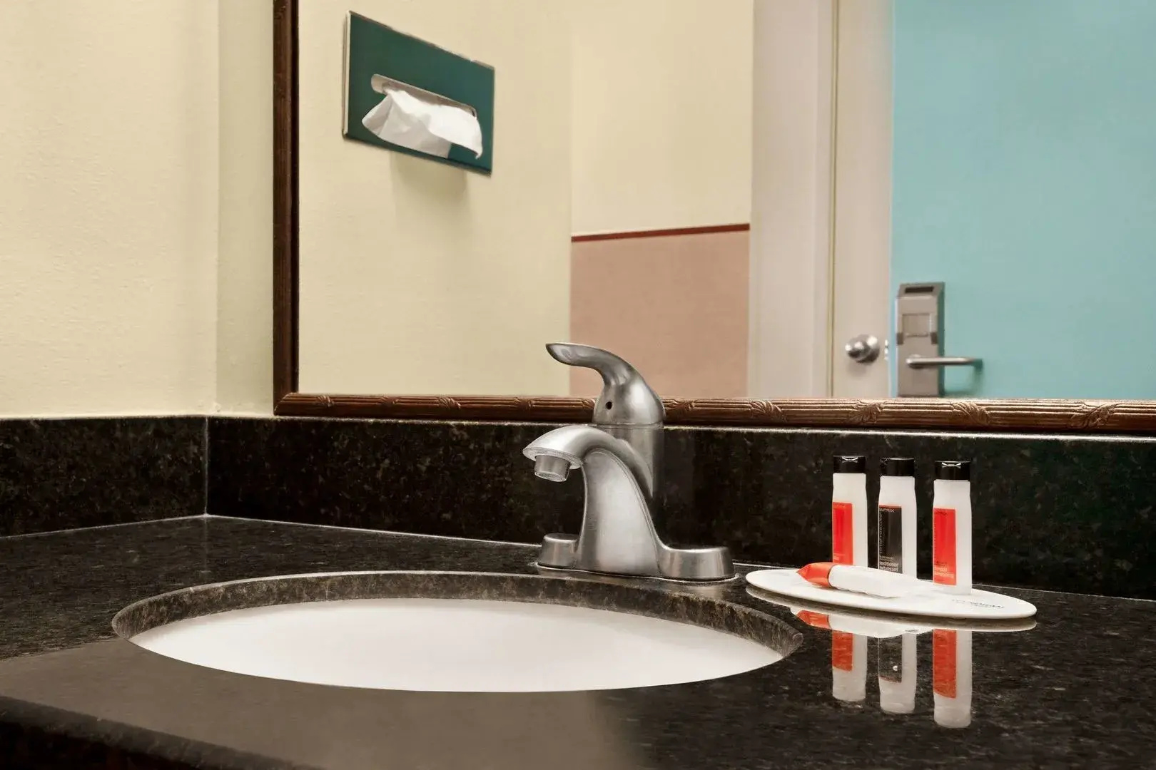 Belmont Inn & Suites