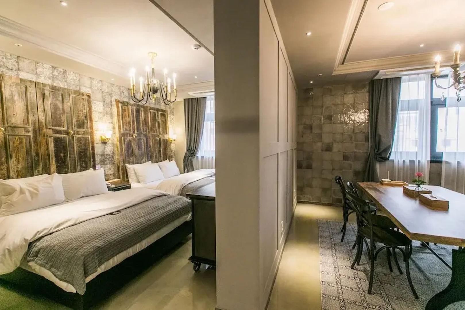 Hotel February Dong Seong Ro