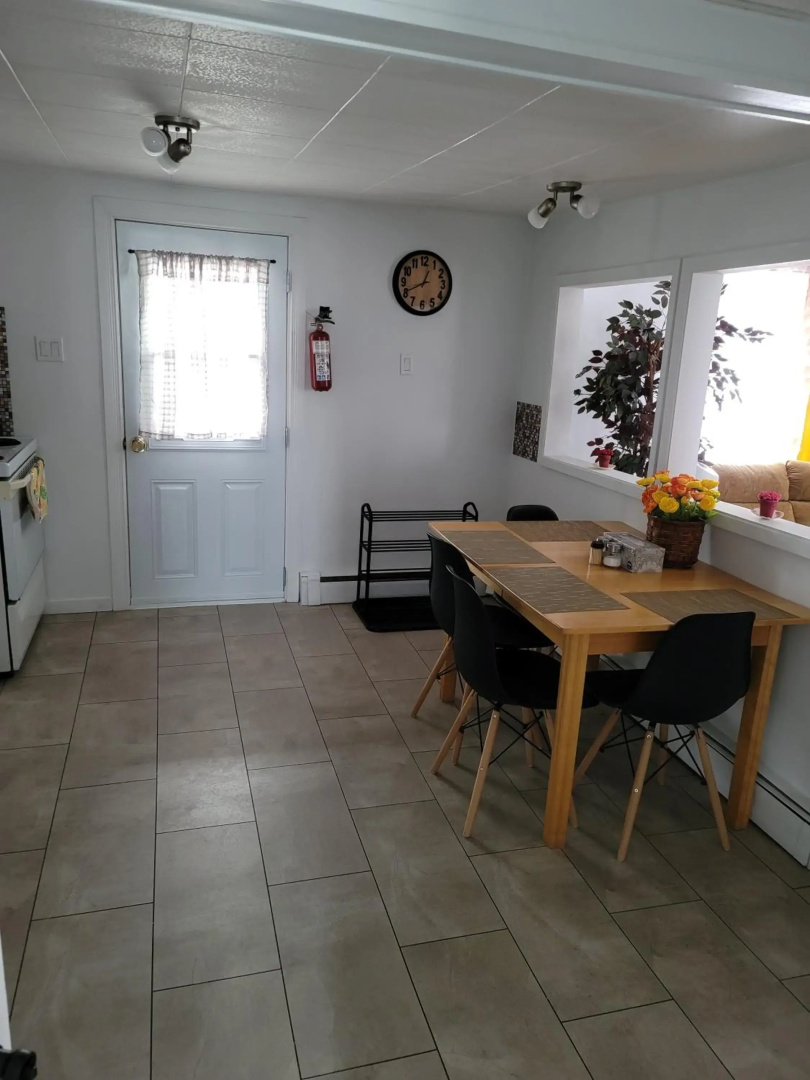 Vibrant apartment in the heart of the town