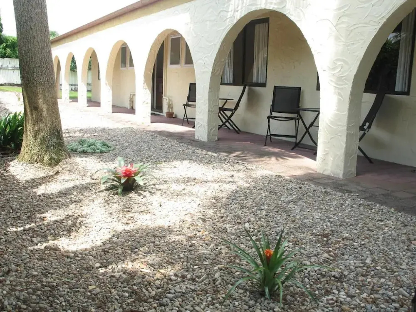 Captains Quarters Motor Inn