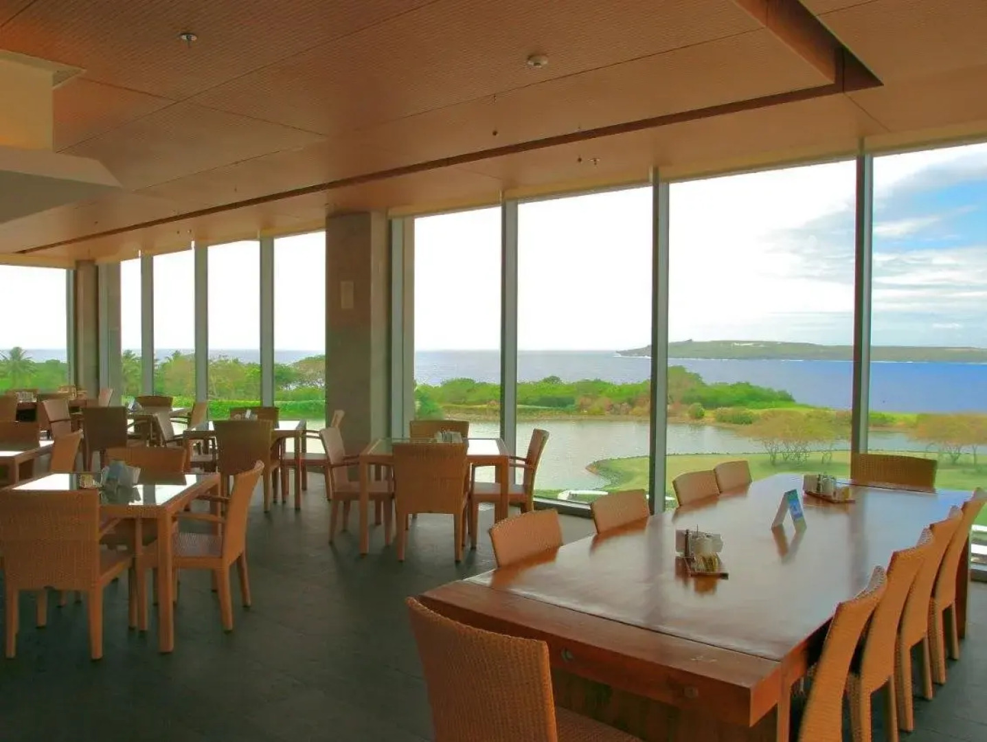 LaoLao Bay Golf & Resort