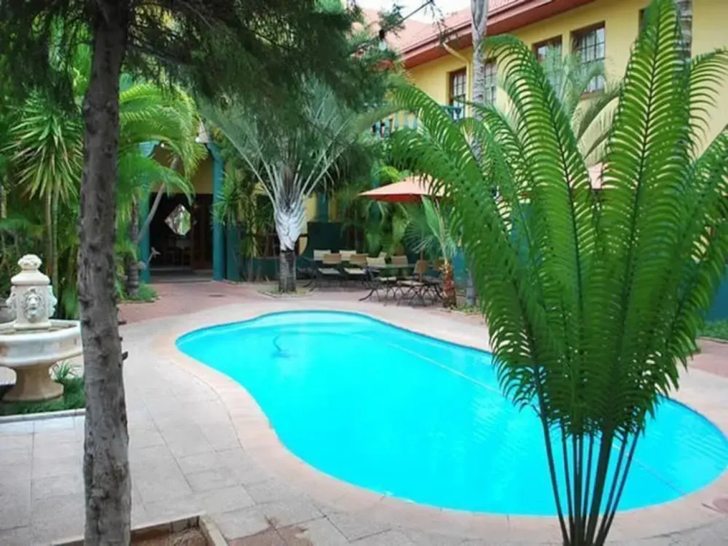 Makalani Hotel