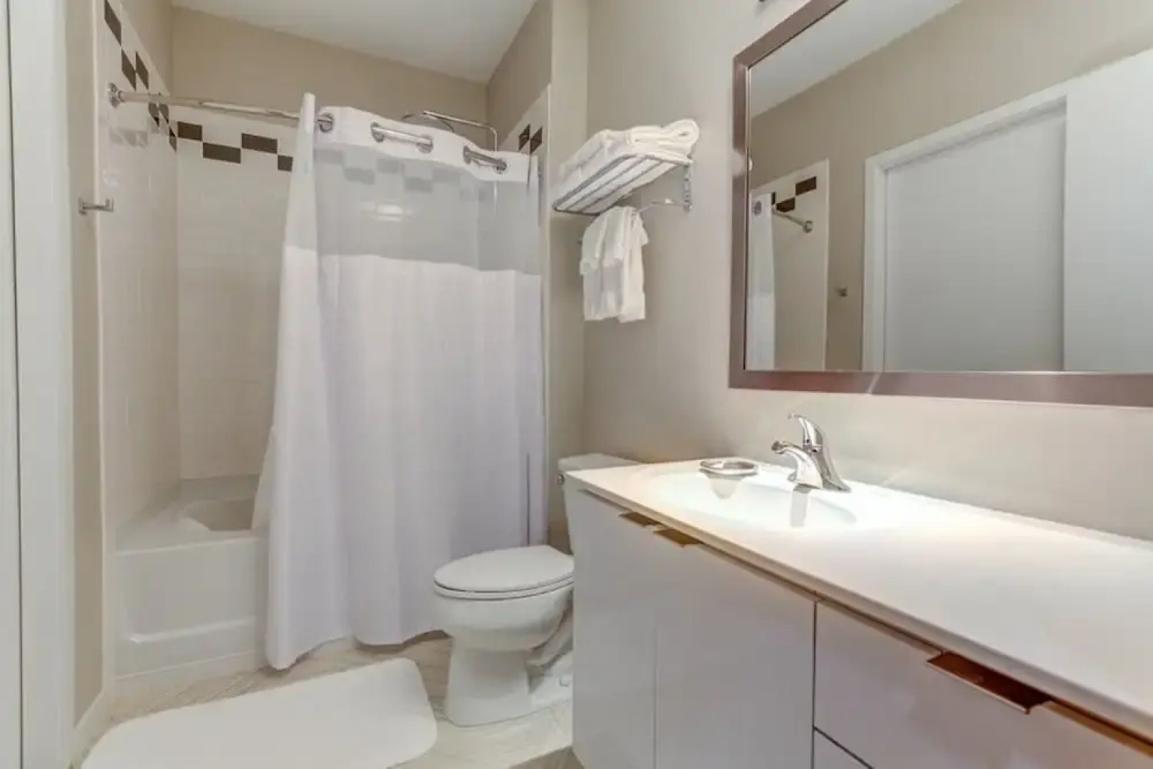 Global Luxury Suites in Downtown Cincinnati