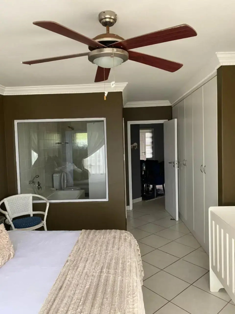 24 Marina Palms