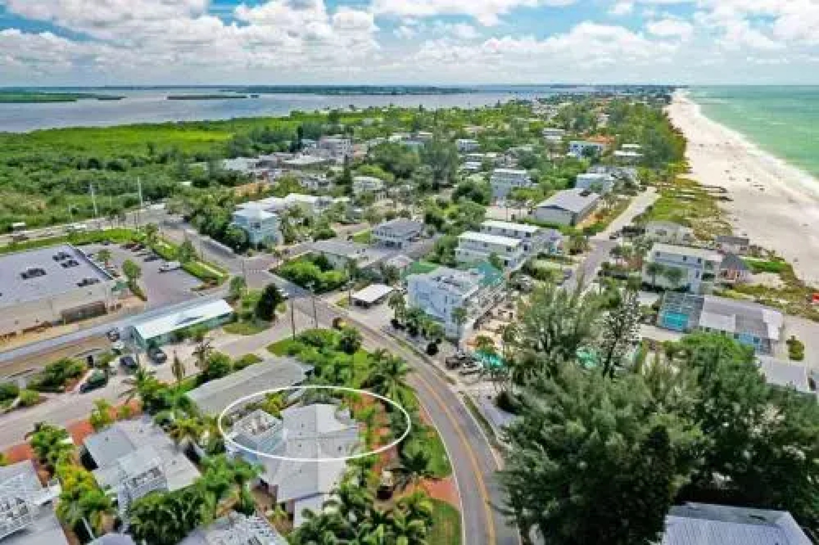 Palm Isle 3201 by RedAwning