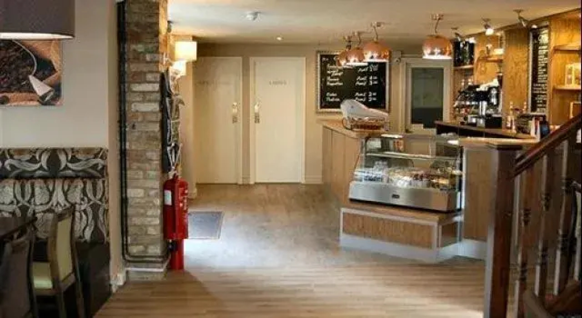 The George Hotel
