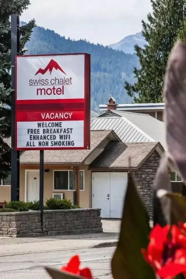 Swiss Chalet Motel