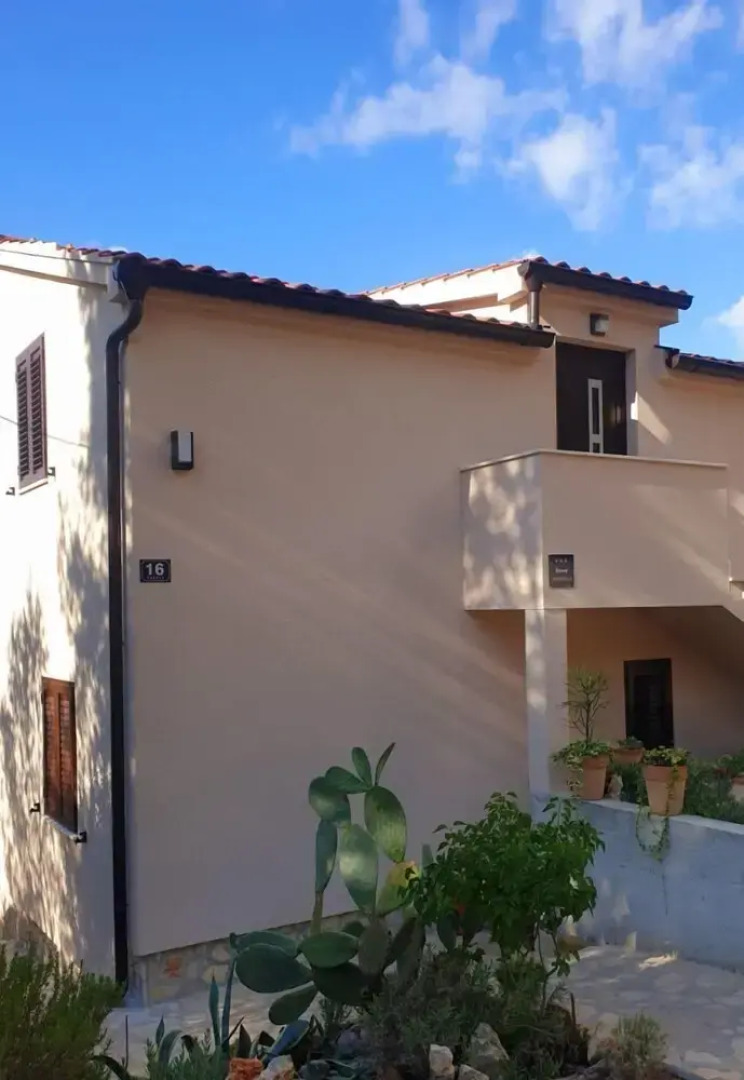 Roko - big Terasse - A1